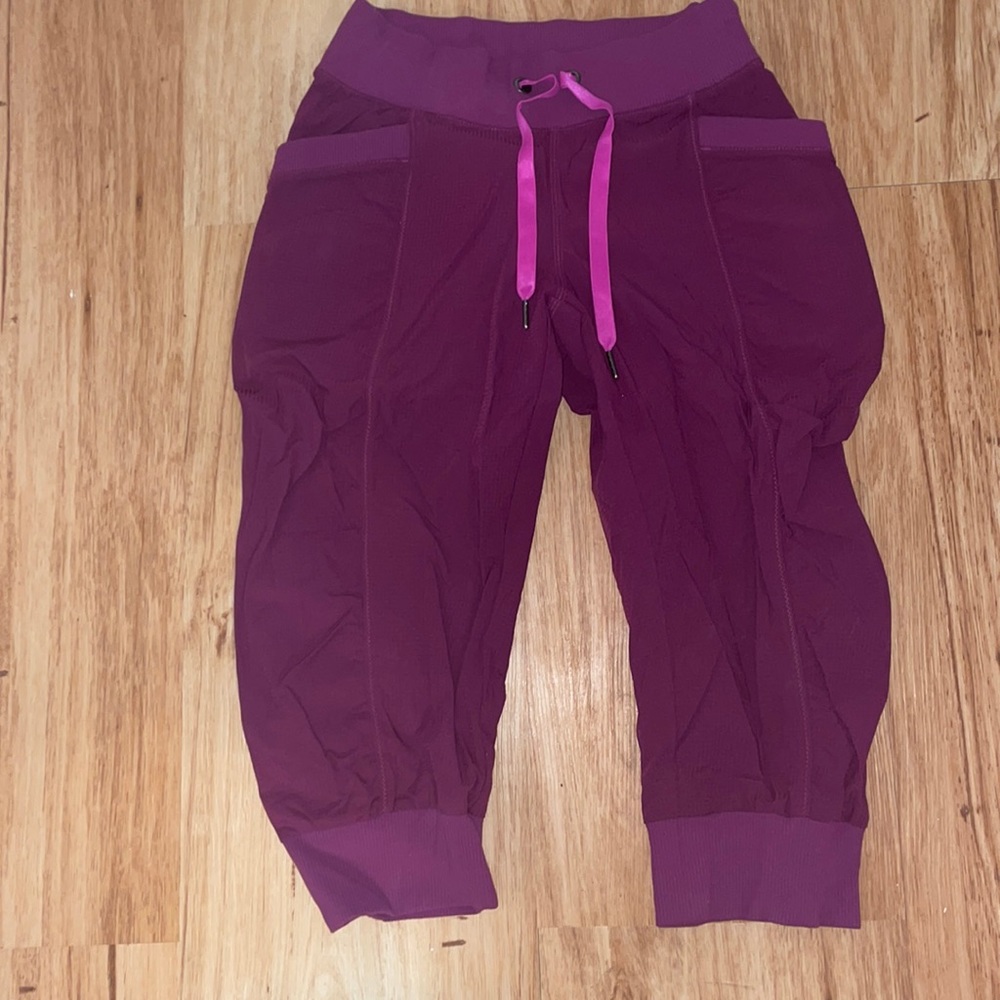 Athleta Capri City Jogger Crop Pants